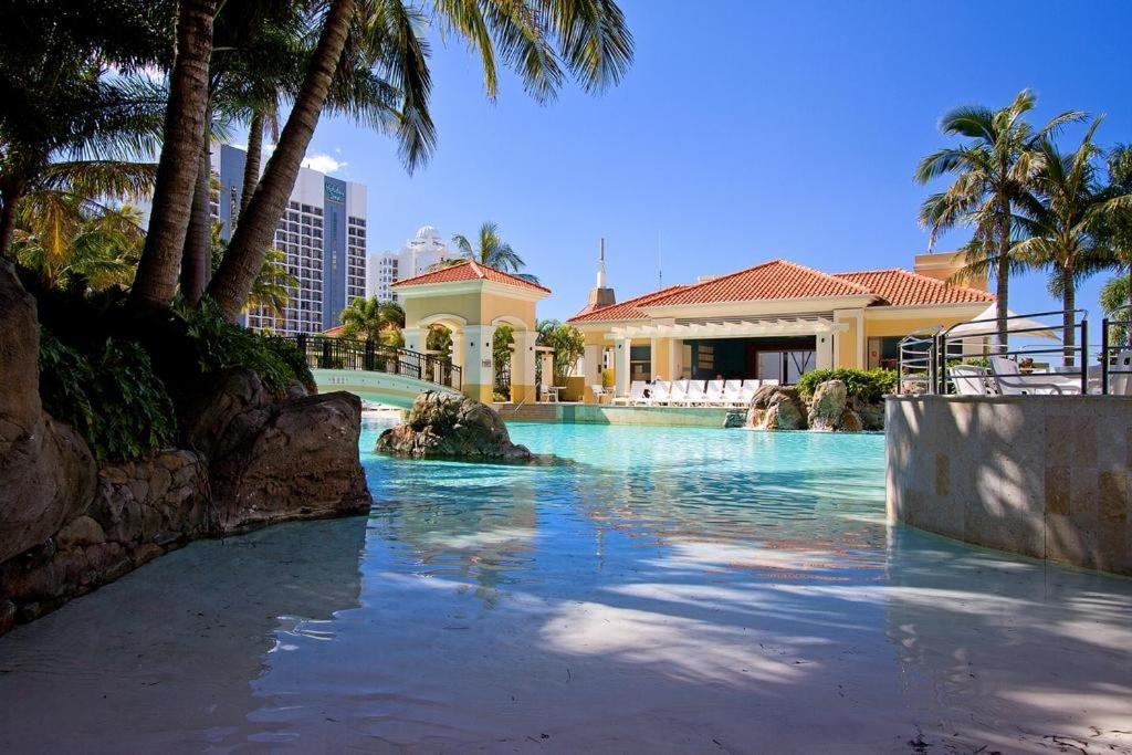 Deluxe Chevron Renaissance Leilighet Gold Coast Eksteriør bilde